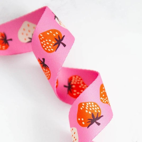 Ruby Star Society - Webbing - STRAWBERRY DAISY 1.5'