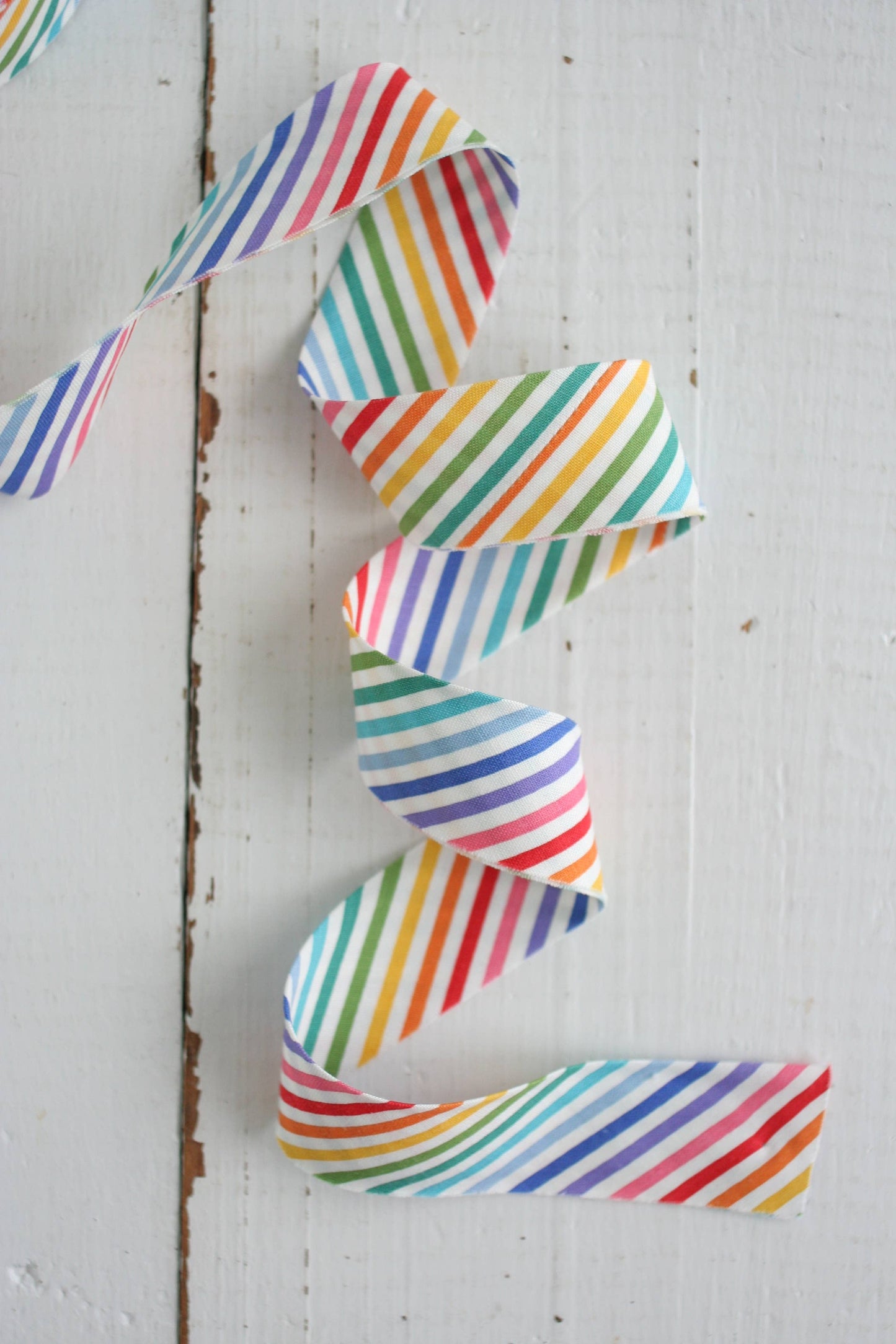 2.5" Bias Quilt Binding – Rainbow Stripe (Ready-Made Cotton Binding)