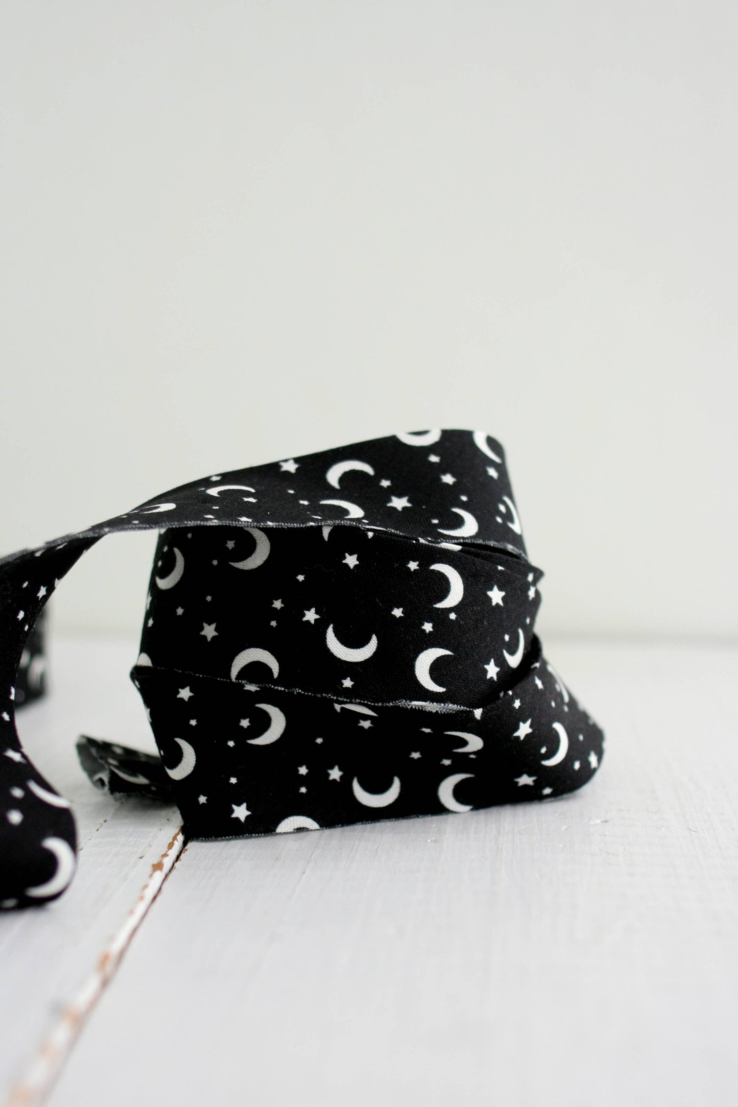 2.5" Bias Quilt Binding GLOW IN THE DARK Halloween