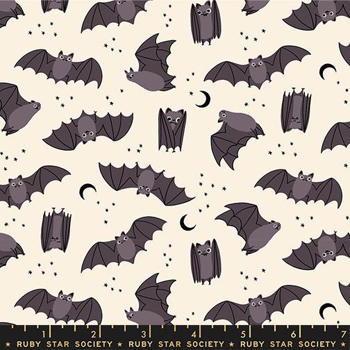 Freaky Familiars - Natural