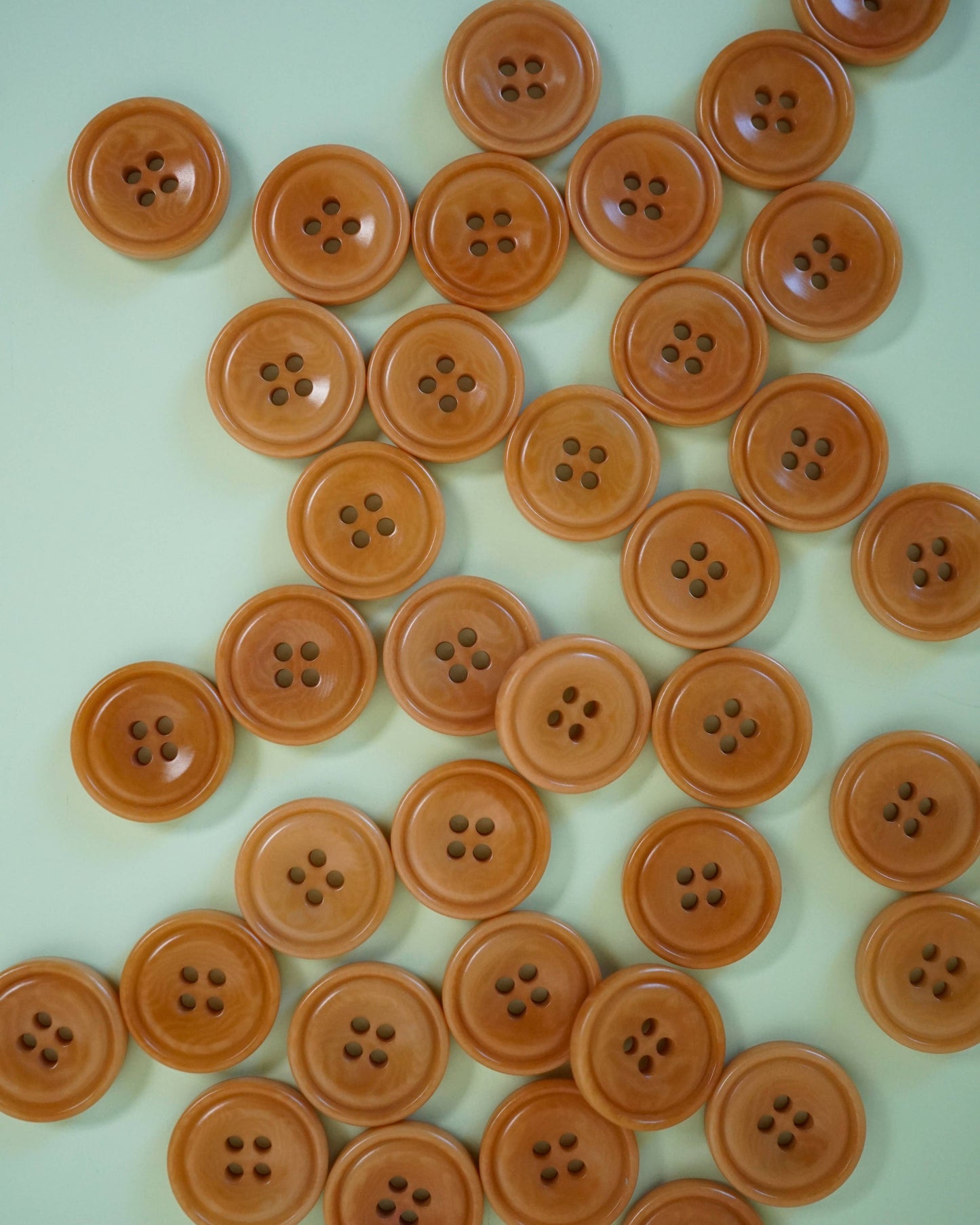 Caramel 3/4" Corozo Nut Buttons