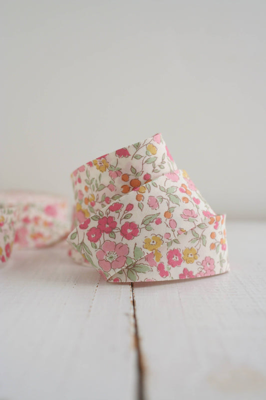 2.5" Bias Quilt Binding Pink Floral Premade Cotton Binding